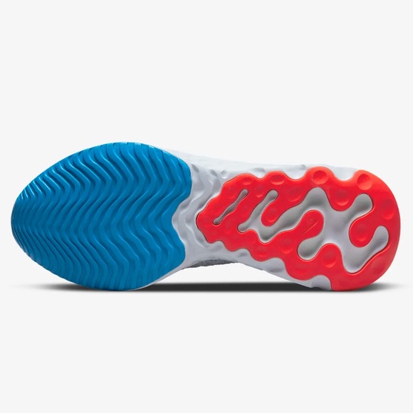 Nike React Phantom Run Flyknit 2 Grey - Picture 3 of 6